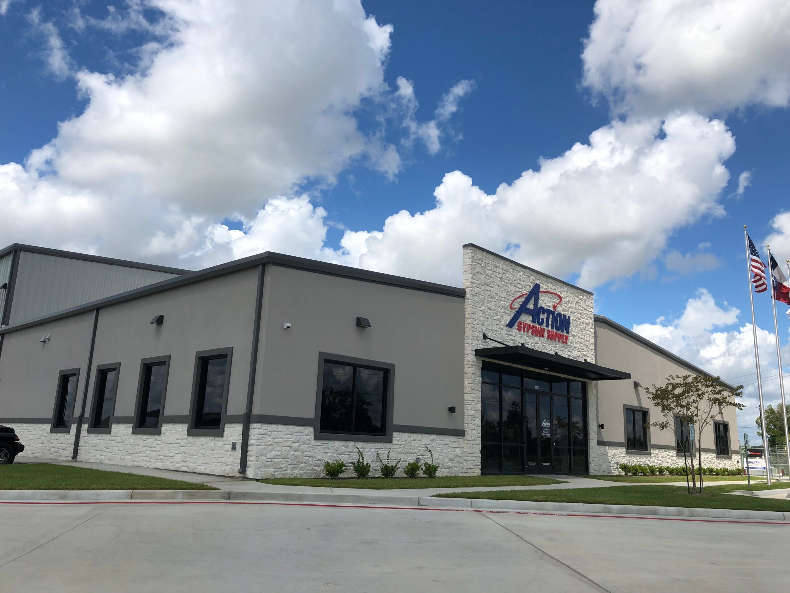 Warehouse in Houston manufacturing and distributing gypsum